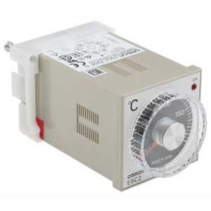 Bộ điều khiển nhiệt độ OMRON E5C2-R20K AC100-240 0-200