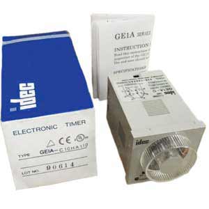 ON delay timer GE1A-C10HA110 IDEC 8 chân tròn, plug-In DPDT 5A