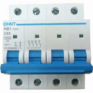 Áp tô mát CHINT NB1-63H 4P C63 10kA DB