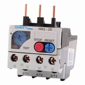 Rơ le nhiệt CHINT NR2-25 9-13A có vi sai nhiệt độ (3-heater); Tiếp điểm phụ: 1NO+1NC; Chế độ giải trừ lỗi: Thủ công; Kiểu kết nối: Kẹp vít