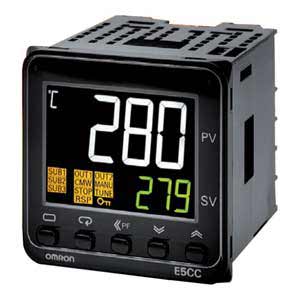 Bộ điều khiển nhiệt độ OMRON E5CC-TCQ3A5M-005 110-220VAC, 48x48mm