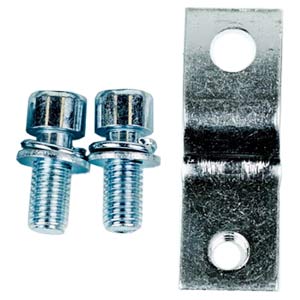 Tấm bắt thiết bị CHINT FCP21-M8 4P Function: Make the circuit breaker have a flexible wiring mode; Frame size : 21 for 125 frame; Pole: 4P; Plate type: Standard; Number of screw holes: 2; Screw hole diameter: 6.5mm; Screw size: M6; Distance between 2 hole centers: 25.5mm; Overal width: 14.5mm